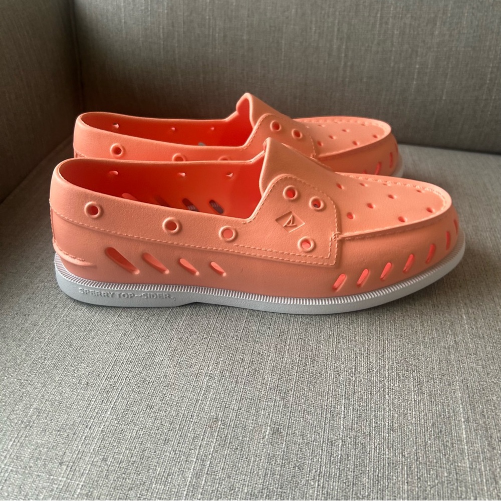 Sperry Women’s Authentic Original Float Boat Shoes Peach NWOT - Size 9